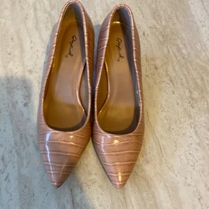 Qupid pink block heel pump